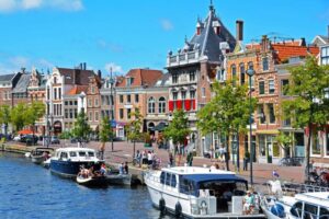 Lees meer over het artikel Vakantie in Haarlem: kunst & kerken